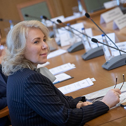 Ректор РТУ МИРЭА принял участие в круглом столе в Минобрнауки России по вопросам патриотического воспитания