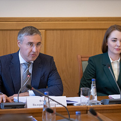 Ректор РТУ МИРЭА принял участие в круглом столе в Минобрнауки России по вопросам патриотического воспитания