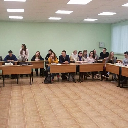 Состоялось первое заседание Дискуссионного студенческого экономического клуба «3D» в Институте инновационных технологий и государственного управления.