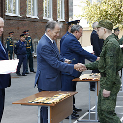 Прошло вручение погон выпускникам военной кафедры РТУ МИРЭА