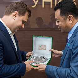 Делегация Королевства Камбоджа посетила университет