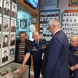 Ректор РТУ МИРЭА С.А. Кудж посетил Военный учебно-научный центр в Воронеже