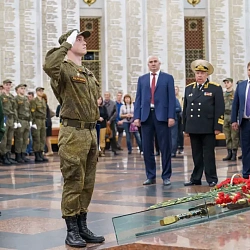 Выпускников ВУЦ поздравили с окончанием военной подготовки