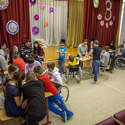Волонтеры  социального отряда «Мир» посетили Дмитровский детский дом-интернат