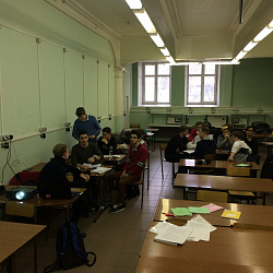 Интерактивная игра по экономической безопасности прошла для студентов-второкурсников
