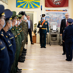 Военный учебный центр РТУ МИРЭА получил собственный официальный флаг