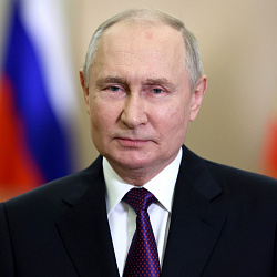 Владимир Путин поздравил соотечественников с Днём России