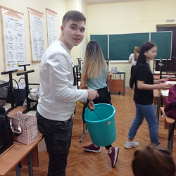 В Колледже состоялись субботники