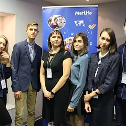 Команда Колледжа при университете заняла второе место в конкурсе инновационных идей «Менеджмент риска»