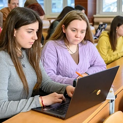 Запущен цикл мероприятий для школьников в рамках проекта «Математическая вертикаль»