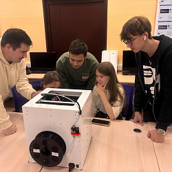 Студенты колледжа РТУ МИРЭА освоили базовые навыки работы с 3D-принтером в рамках мастер-класса «Разработка и сборка полевых инструментов для мероприятий Red Team»