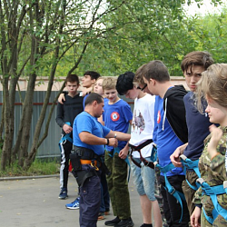 «Помощники спасателей» прошли основы высотной подготовки