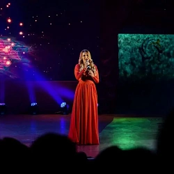 В рамках интернационального фестиваля «Молодость» в актовом зале Московского технологического университета состоялось шоу «Девушки мира»