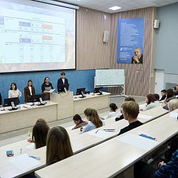 РТУ МИРЭА стал единственным вузом, чьи студенты вошли в число призёров всех трёх категорий олимпиады по английскому языку Emulating Nature