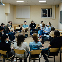 Мысленный эксперимент «Философы» научил студентов РТУ МИРЭА работать в команде