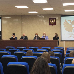 Студенты РТУ МИРЭА обсудили вопросы экономической безопасности в России