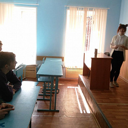 В рамках Региональной инновационной площадки Московской области «Лаборатория И3 - Инженер.  Изобретатель.  Исследователь» филиал в г. Серпухове посетили школьники 9-10 классов СОШ №10