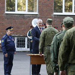 Прошло вручение погон выпускникам военной кафедры РТУ МИРЭА