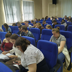 В ИЭП состоялся мастер-класс от Росбанка и группы компаний Societe General
