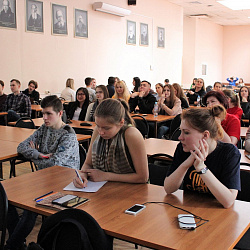 Студенты РТУ МИРЭА заняли 1 место в брейн-ринге «Знаниями объединимся»