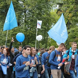 Первокурсники Московского технологического университета приняли участие в Параде российского студенчества на Поклонной горе
