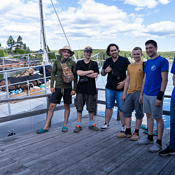 Волонтёры РТУ МИРЭА приняли участие в строительстве туристической тропы в районе Белого моря