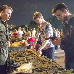 Студенты Университета приняли участие в Открытой патриотической акции Вахта памяти»