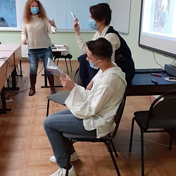 В Институте ИНТЕГУ состоялся мастер-класс «Техники актёрского мастерства в деловой коммуникации»
