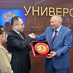РТУ МИРЭА посетила с рабочим визитом делегация Уханьского политехнического университета