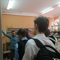 Около 50 мероприятий для школьников провёл университет в апреле 