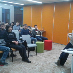 Студенты кафедры КБ-5 «Аппаратного, программного и математического обеспечения вычислительных систем» приняли участие в семинаре компании AVITO.RU