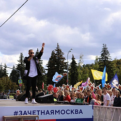 На Московском параде студентов РТУ МИРЭА представила самая многочисленная делегация