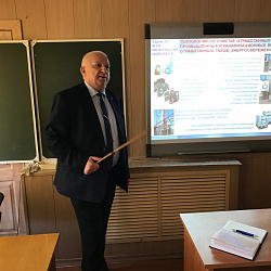 Подведены итоги научно-практического семинара «Технология обработки оптических материалов»