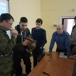В рамках подготовки к 75-летию Победы Колледж РТУ МИРЭА провёл встречу с известным поисковиком