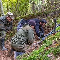«Команда Арктики» вернулась в Себежский укрепрайон, отдавав дань уважения павшим воинам