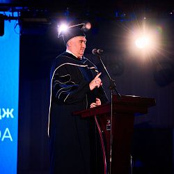 Выпускники-специалисты РТУ МИРЭА получили дипломы о высшем образовании