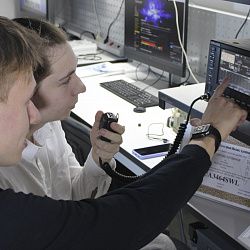 В Институте радиоэлектроники и информатики открылась коллективная радиостанция