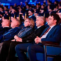 Выпускники-специалисты РТУ МИРЭА получили дипломы о высшем образовании