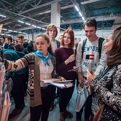 Профориентационная работа университета в феврале: тематическая экскурсия для абитуриентов, выставка и мероприятия для школьников