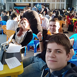 Студенты Института информационных технологий стали менторами на Школьном хакатоне-2018