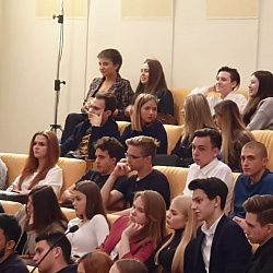 Преподаватели и студенты РТУ МИРЭА приняли участие в заседании круглого стола в Государственной Думе РФ