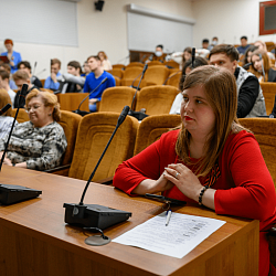 Состоялся круглый стол на тему: «Историческая память: документы Войны и Победы»