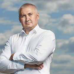 Поздравление ректора Станислава Алексеевича Куджа с Днём студента