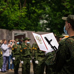 В военном учебном центре при РТУ МИРЭА открыли Мемориал «Студентам и преподавателям, ушедшим на фронт»
