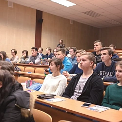 В университете состоялась встреча студентов с представителями компании «Центр международного обмена»