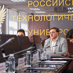На полях I Национальной научно-практической конференции «Кибербезопасность: технические и правовые аспекты защиты информации» состоялась экспертная сессия, посвященная обсуждению междисциплинарных аспектов применения технологии распределенных реестров