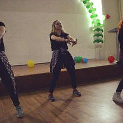 В Колледже при Университете состоялся творческий конкурс «Минута славы».