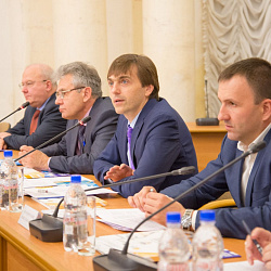 Студенты университета стали участниками встречи с президентом Российской академии наук