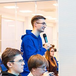 Состоялась открытая встреча студентов целевого набора в интересах РТУ МИРЭА с ректором университета