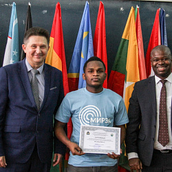 Студенты Института международного образования победили на олимпиаде по русскому языку